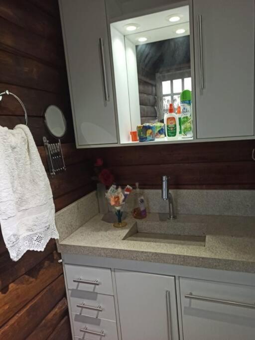 Chale Castelo Interlagos Homestay